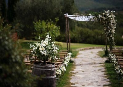 Chuppah wedidng in tuscany Andrea Corsi