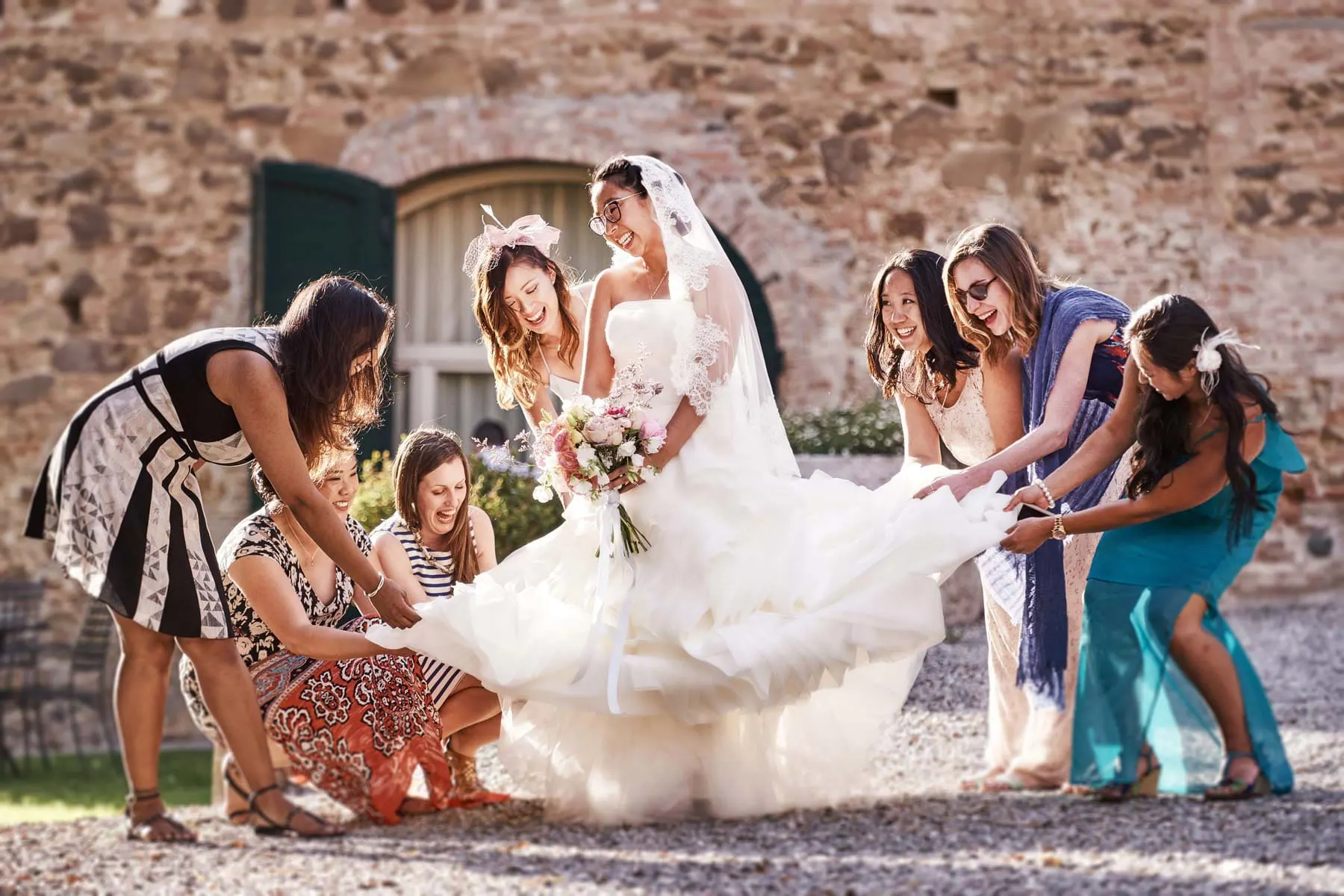 Wedding in a hamlet in the Tuscan countryside